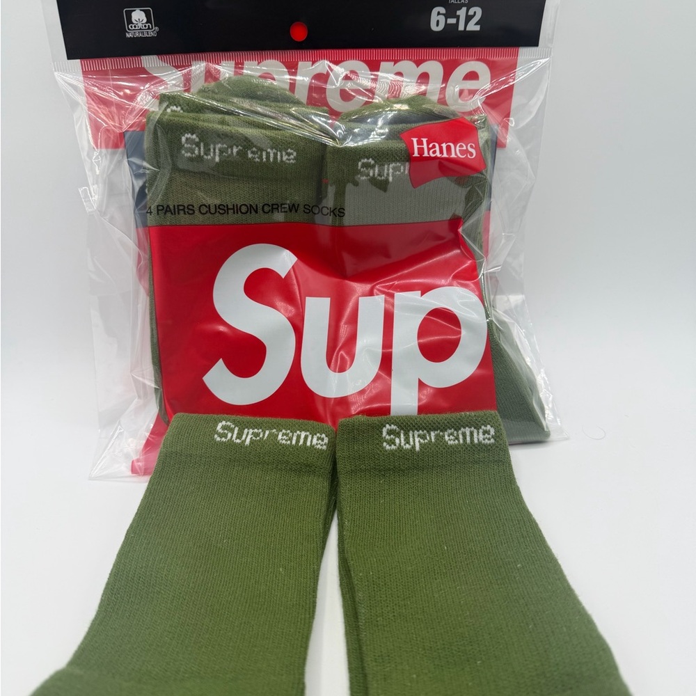Supreme Olive Crew Socks